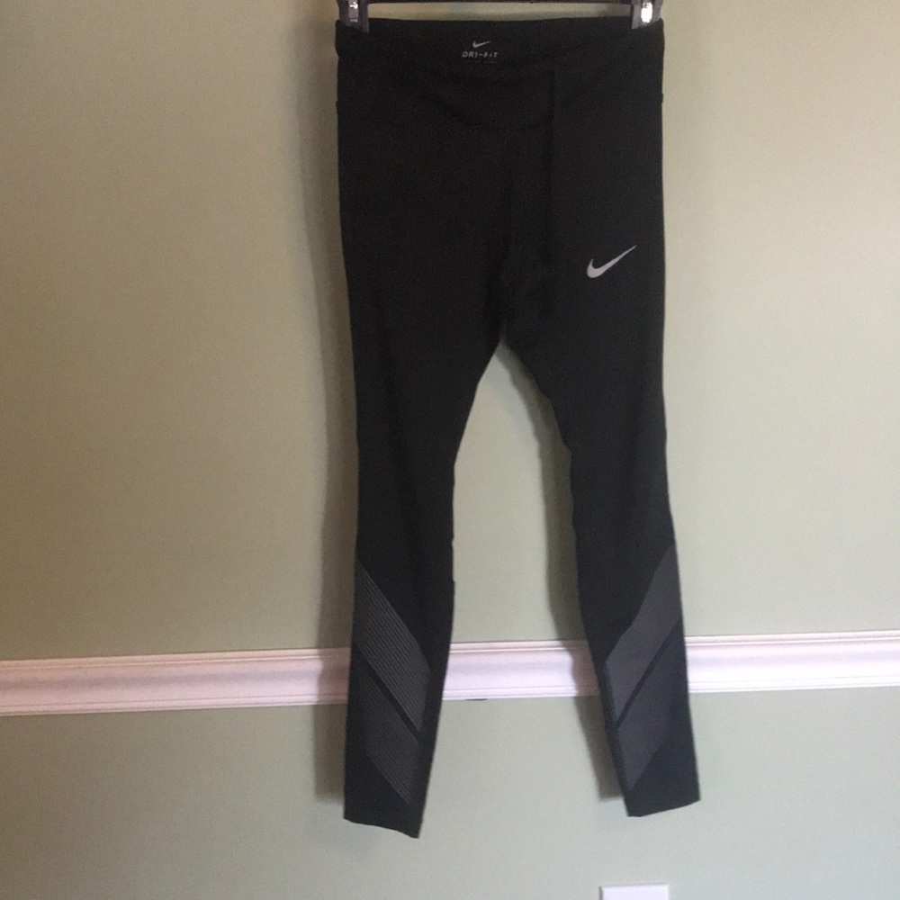 Nike dry fit spandex ankle length pants